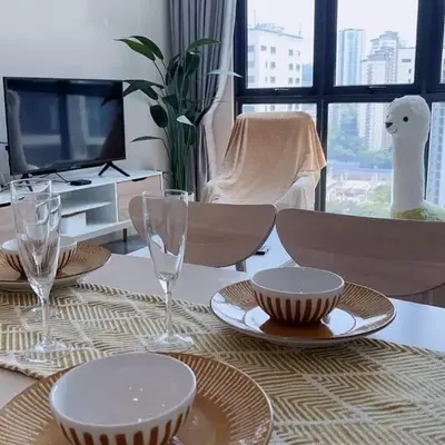 TheOoak suite 4pax cozy home stay @mont kiara