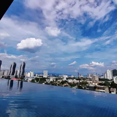 Infinity pool! High Speed WiFi! Rica Residence!