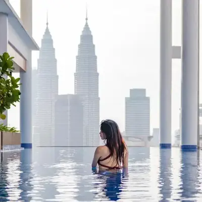 The Luxe & The Colony