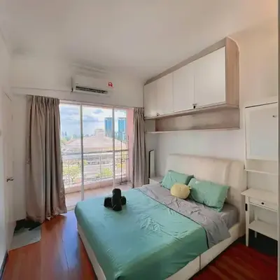 Comfy Studio Casa Mutiara