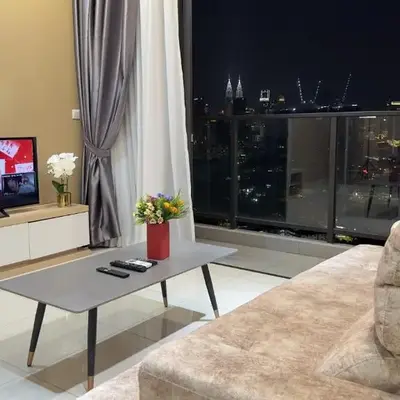 KLCC view 1BR suite with Balcony Netflix Free parking Trion C243A KL