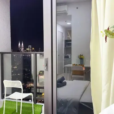 Couple nest studio with KLCC view Balcony Trion A4309KL