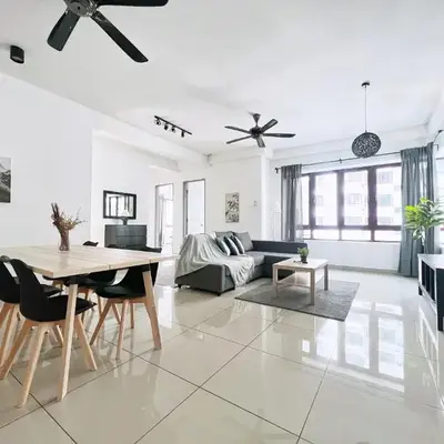Rafflesia KL Big Family 3BR Condo Near LRT