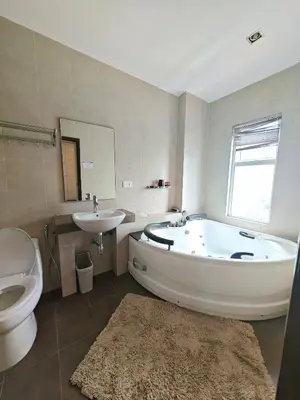 Gallery image of KLCC Elegant Homestay 4BR 12pax in Kuala Lumpur