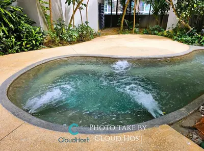 a small pool of water in a hot tub at The Mews Kuala Lumpur Homestay with Bathtub 700m to KLCC by Cloud Host in Kuala Lumpur