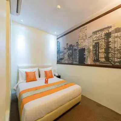 OYO 126 Rae Hotel