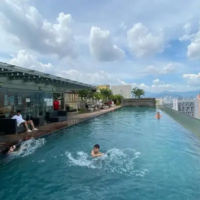 Infinity Skypool hostel