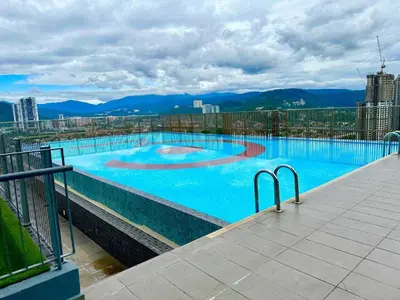 a large swimming pool on top of a building at 3 Towers Jln Ampang by Airhost in Kuala Lumpur