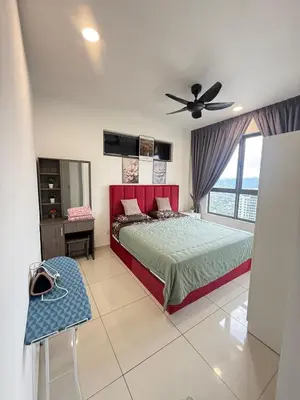 a bedroom with a bed and a ceiling fan at Cozy 2BR 2BR 2-5 Pax Kenwingston KL Genting View & Parking & Netflix 4505 in Kuala Lumpur