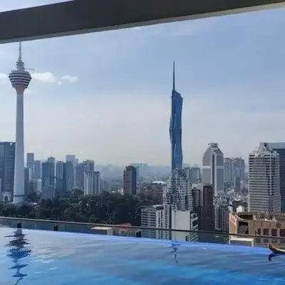 Dreamy Destiny Suites At KLCC Swimming Pool View