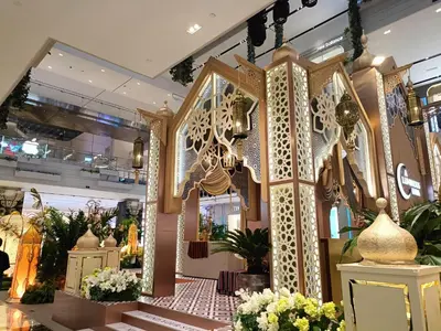 a store with a display of flowers and plants at Luxury Suites at Wyndham KLCC in Kuala Lumpur