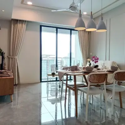 Ooak Suites Mont Kiara Mall 163 Babycot 4 Pax