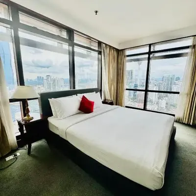 Signature Suite at Time Square by Regal