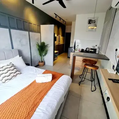 Compact Studio Near Gleneagles KLCC