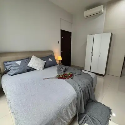 Regalia KLCC Pavilion Ceylon Jalan Alor 8 PAX 2R2B
