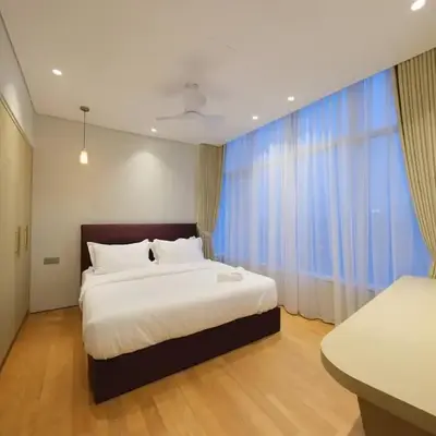 3R2B SkySuites Next to KLCC Twin Tower High Floor