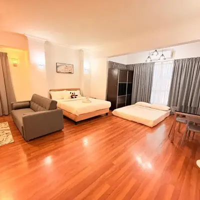 CozyHome Suites Casa Mutiara