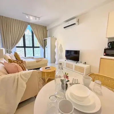 Majestic Charming Studio Suite with Infinity Pool