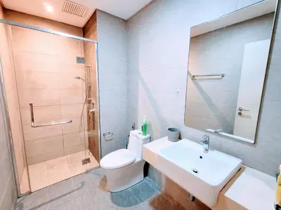 a bathroom with a sink and a toilet and a shower at Vivo Soho - 2 Bedrooms, Mid Valley, Bangsar South, Campus Rangers in Kuala Lumpur