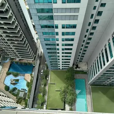 Mercu Summer Suites By comfort Home Stay