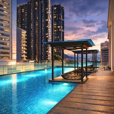 LUXORA SUITE's REIZZ RESIDENCE