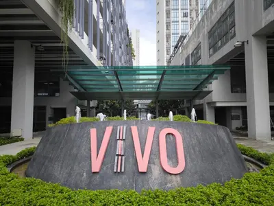 a sign that says v two in front of a building at 02 Kuala Lumpur KL Mid Valley The Garden 9Seputeh Vivo Soho 4PAX in Kuala Lumpur