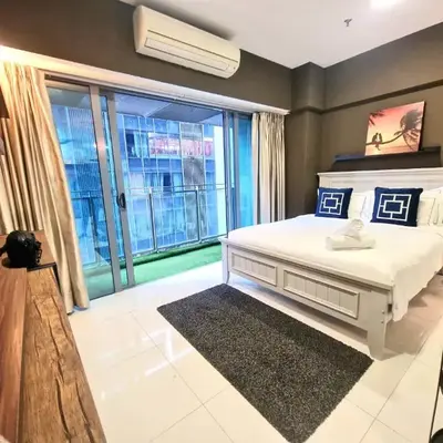 Summer suites klcc by Amna