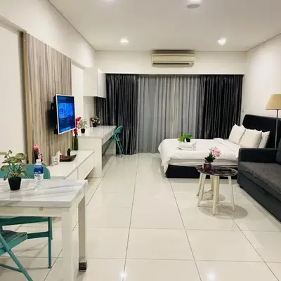Elegant Home at Mercu Summer Suites By KLCC
