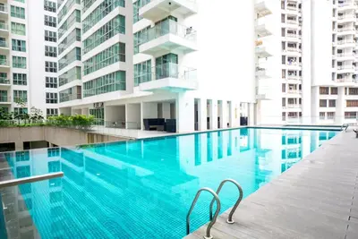 Gallery image of KLCC Inifinity Pool - The Regalia Residences & Suites by KL minsu in Kuala Lumpur