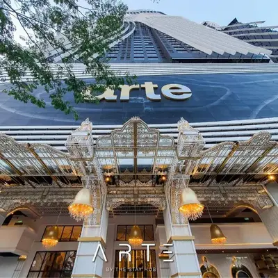 Arte Mont Kiara Luxury Suite with Heated Jacuzzi Pods - Free Parking - Next to MITEC- by The Stay Hub