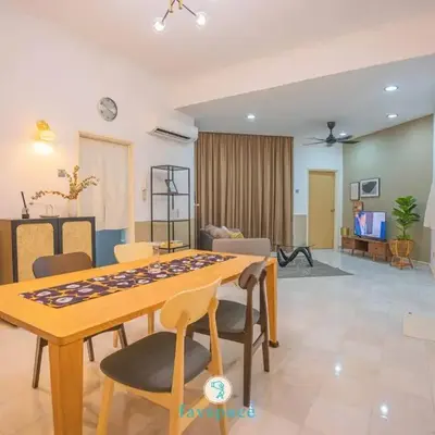 Doorstep - Sunway Putra Mall - Close to PWTC for 4
